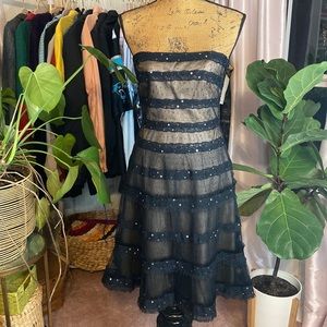 BCBGMaxAzria Black Lace Strapless Party Cocktail Dress Sz 6